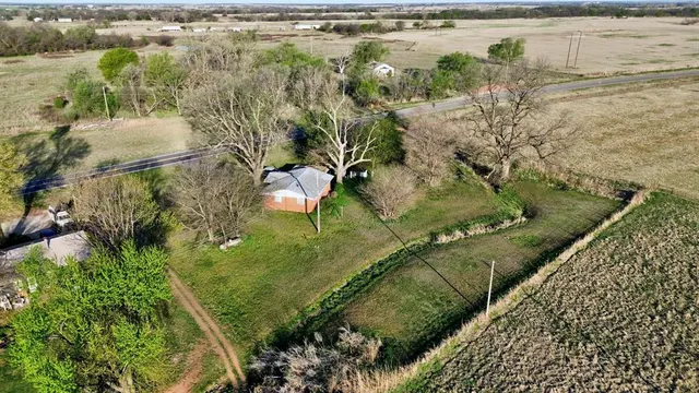 Photo 5 — 10110 State Highway 74, Maysville, OK 73057
