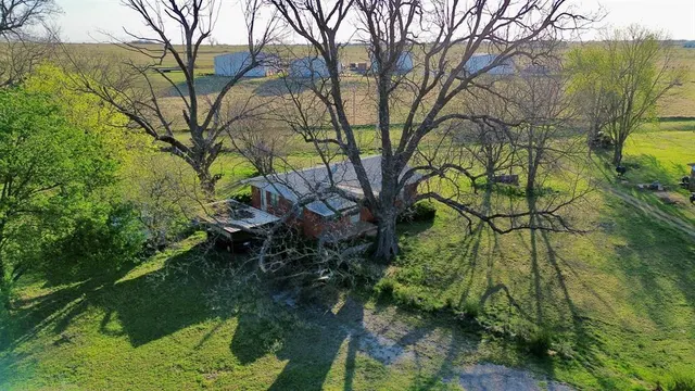 Photo 6 — 10110 State Highway 74, Maysville, OK 73057