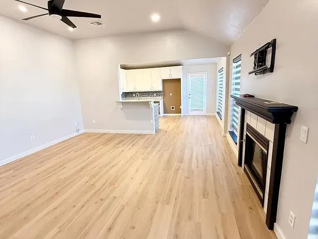 Photo 4 — 6003 Fox Run Way, Oklahoma City, OK 73142