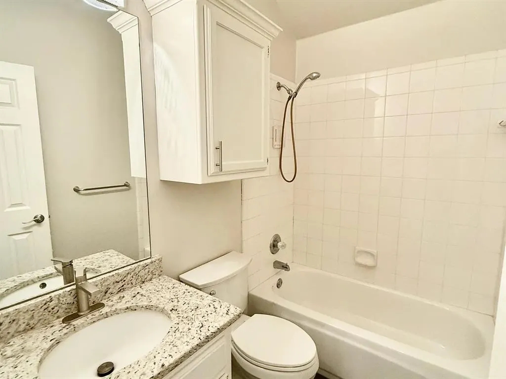 Photo 18 — 6003 Fox Run Way, Oklahoma City, OK 73142
