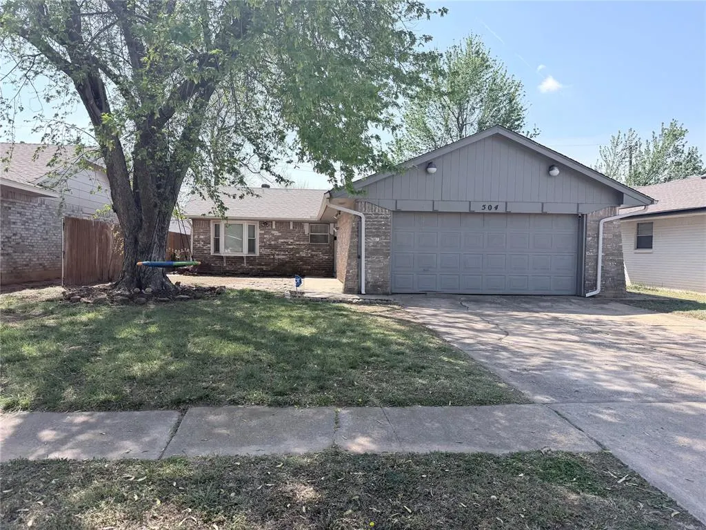 Front exterior — 504 Gayclifee Terrace, Edmond, OK 73003