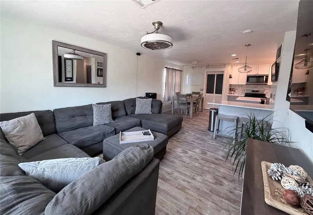 Photo 11 — 504 Gayclifee Terrace, Edmond, OK 73003