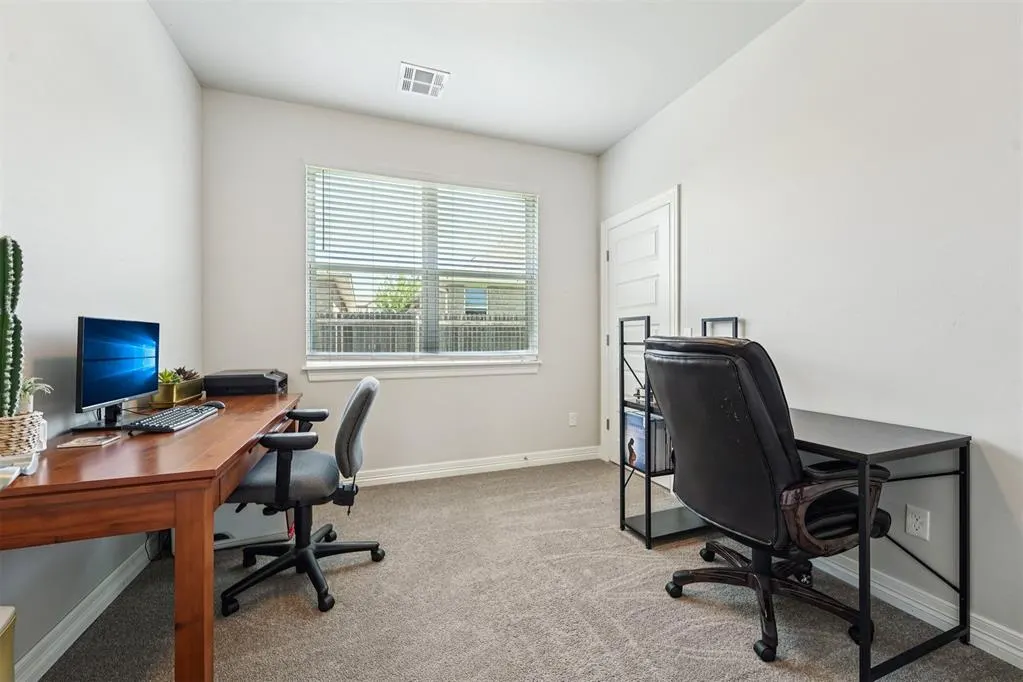 Photo 13 — 12916 Firerock Circle, Oklahoma City, OK 73142