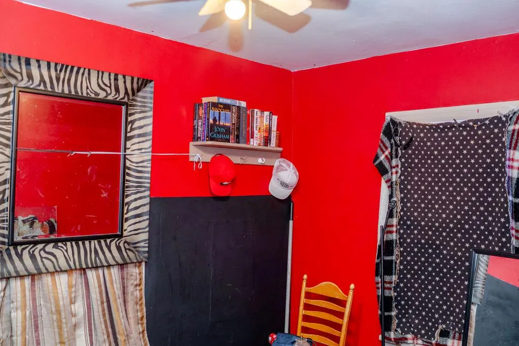 Photo 7 — 430 S 15th Street, Clinton, OK 73601