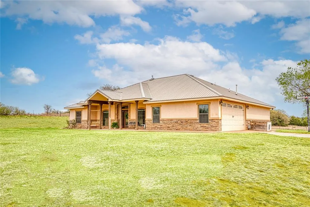 Photo 2 — 11430 N 1960 Road, Elk City, OK 73644