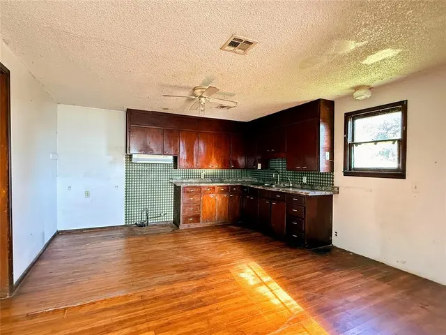 Photo 5 — 349030 E 820 Road, Stroud, OK 74079