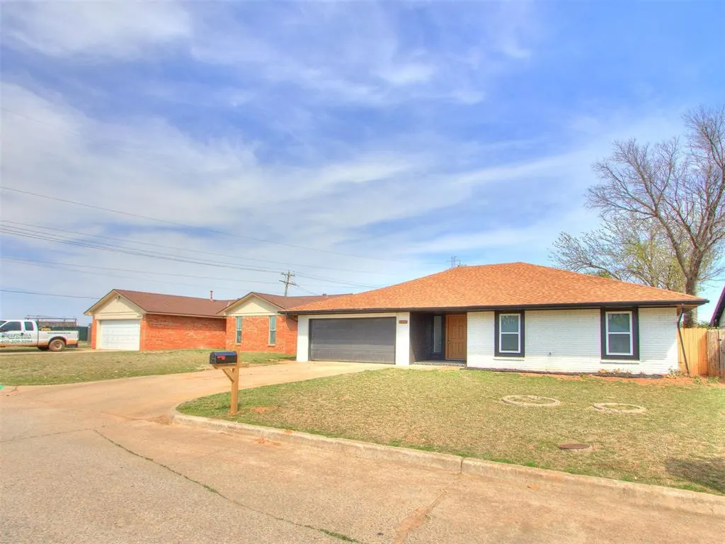 Photo 2 — 11524 N Florida Avenue, Oklahoma City, OK 73120