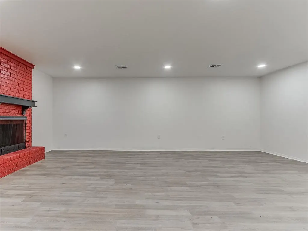 Photo 8 — 11524 N Florida Avenue, Oklahoma City, OK 73120