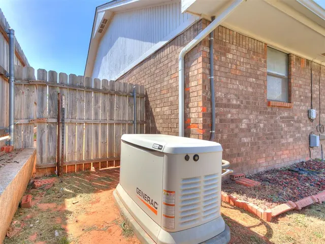 Photo 7 — 5408 Sudbury Lane, Oklahoma City, OK 73135