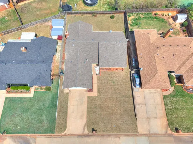 Photo 8 — 5408 Sudbury Lane, Oklahoma City, OK 73135