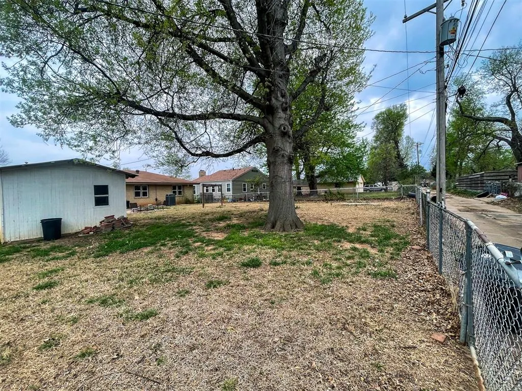 Photo 24 — 212 N 13th Street, Ponca City, OK 74601
