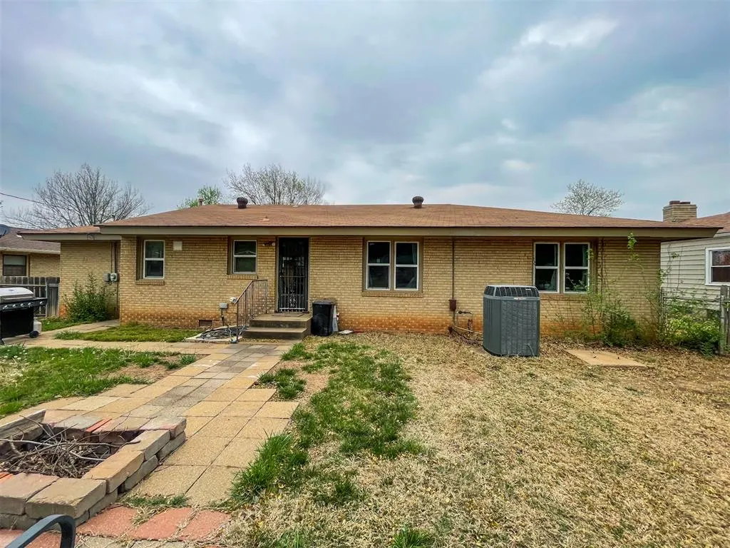 Photo 26 — 212 N 13th Street, Ponca City, OK 74601