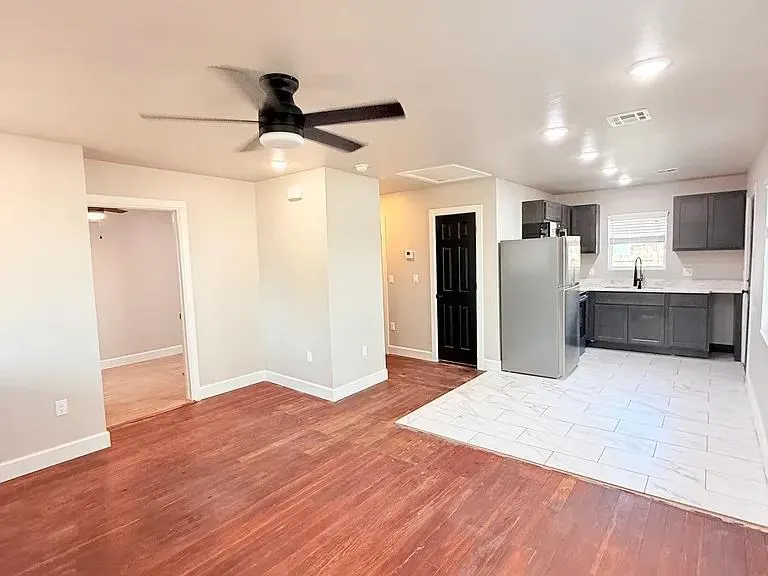 Photo 8 — 5909 NW 40th Street, Warr Acres, OK 73122