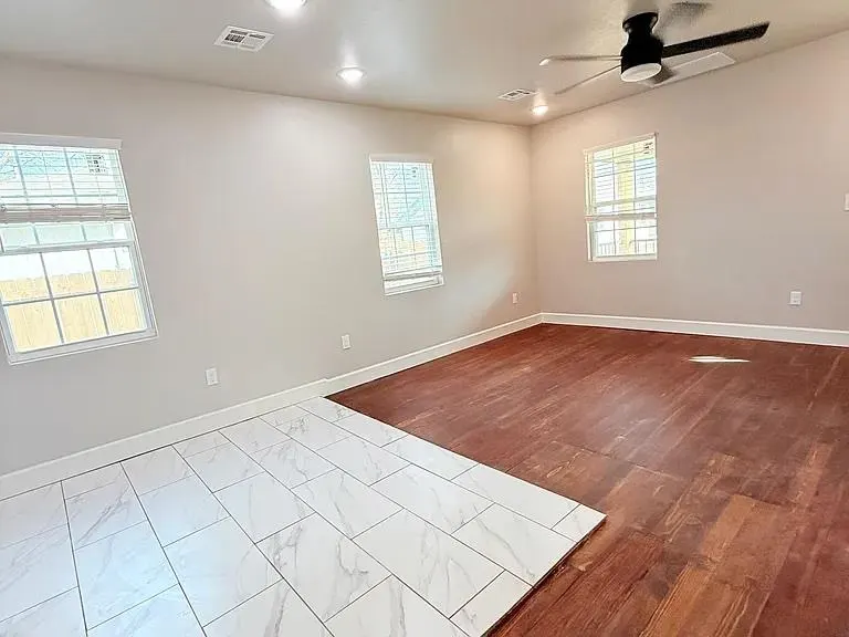 Photo 10 — 5909 NW 40th Street, Warr Acres, OK 73122