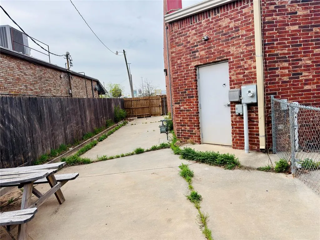Photo 9 — 2905 NW 70th Street B, Oklahoma City, OK 73116
