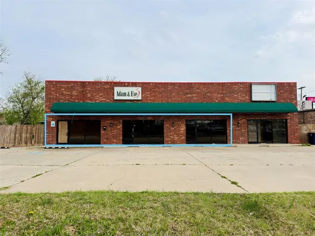 Photo 2 — 2905 NW 70th Street B, Oklahoma City, OK 73116