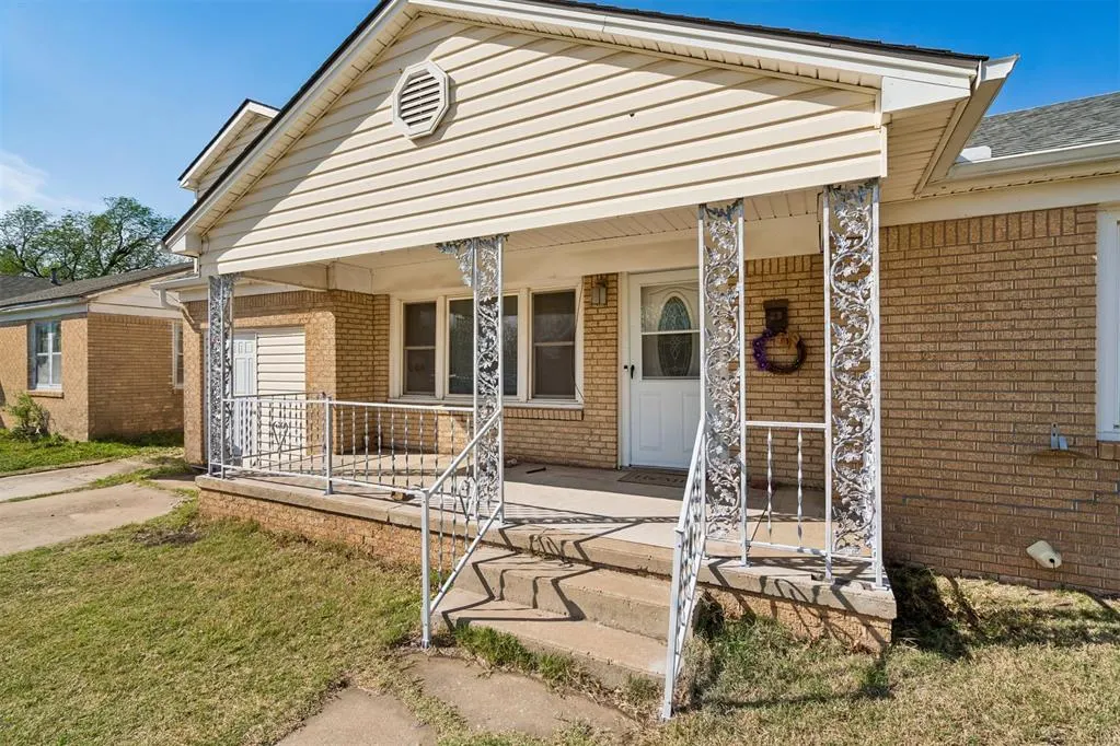 Photo 33 — 115 E Haddock Street, Norman, OK 73069