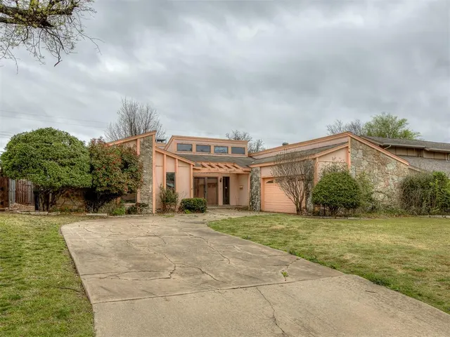 Front exterior — 1025 Westchester Drive, Oklahoma City, OK 73114