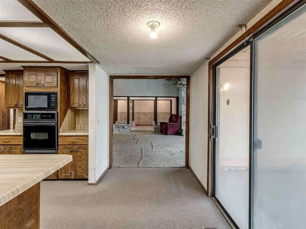Photo 11 — 1025 Westchester Drive, Oklahoma City, OK 73114