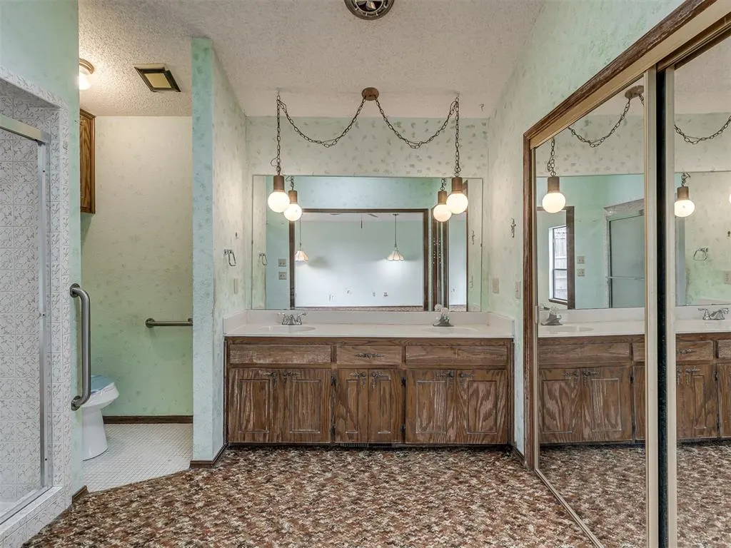 Photo 23 — 1025 Westchester Drive, Oklahoma City, OK 73114