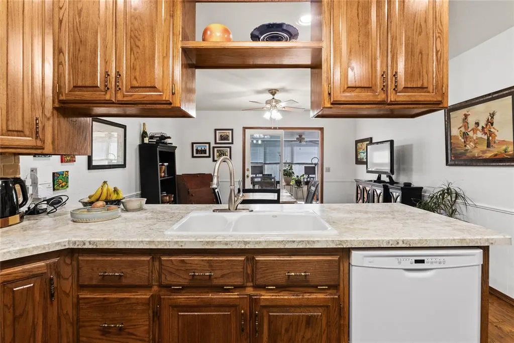 Photo 8 — 1005 Gartrell Place, Weatherford, OK 73096