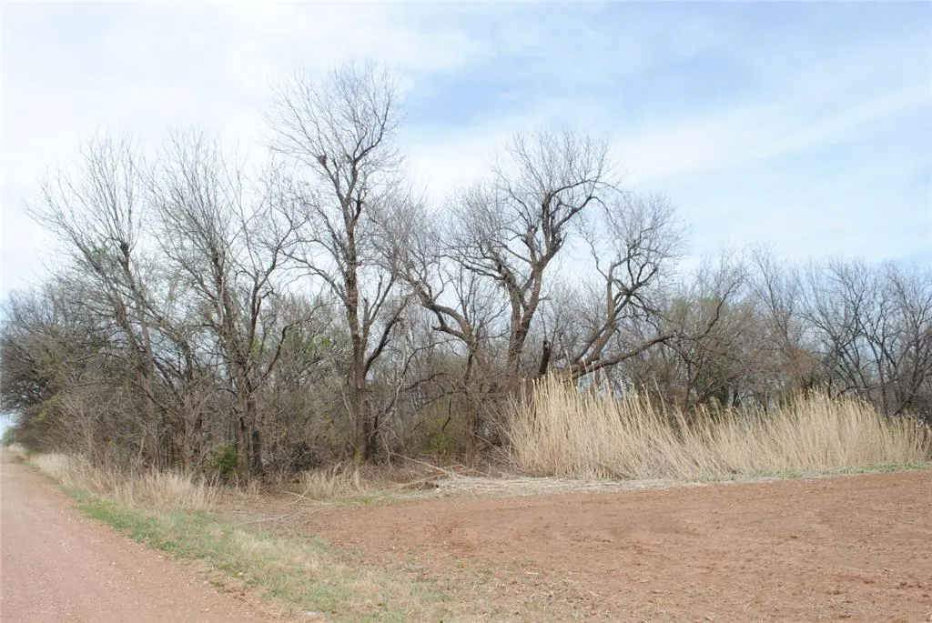 Photo 34 — N 7th Street, Guthrie, OK 73044