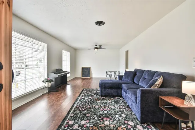 Photo 5 — 2307 W Club Road, Duncan, OK 73533