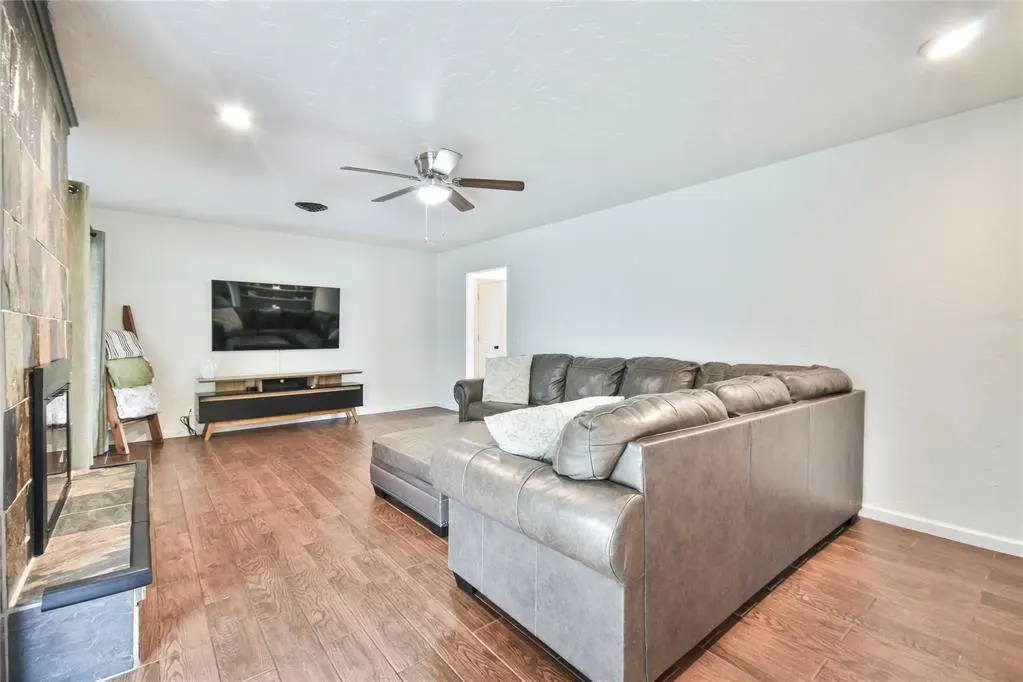 Photo 9 — 2307 W Club Road, Duncan, OK 73533