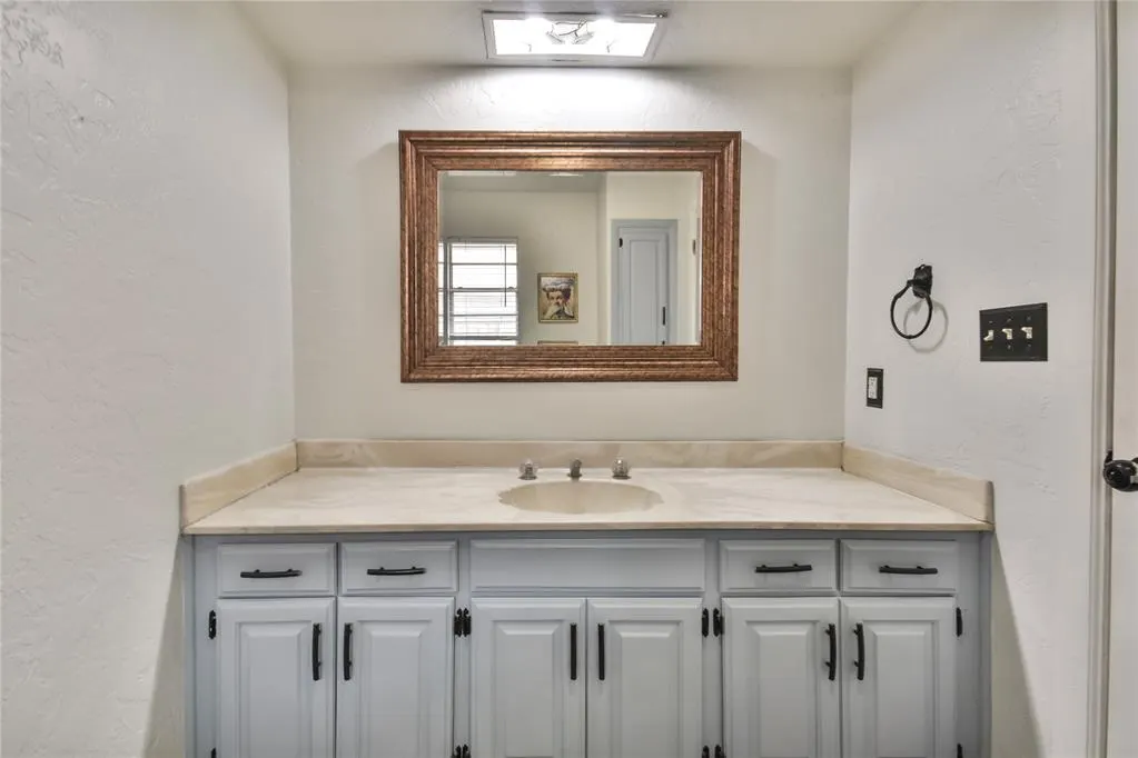 Photo 29 — 2307 W Club Road, Duncan, OK 73533