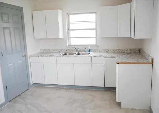 Photo 3 — 308 S Western Avenue, Dill City, OK 73641