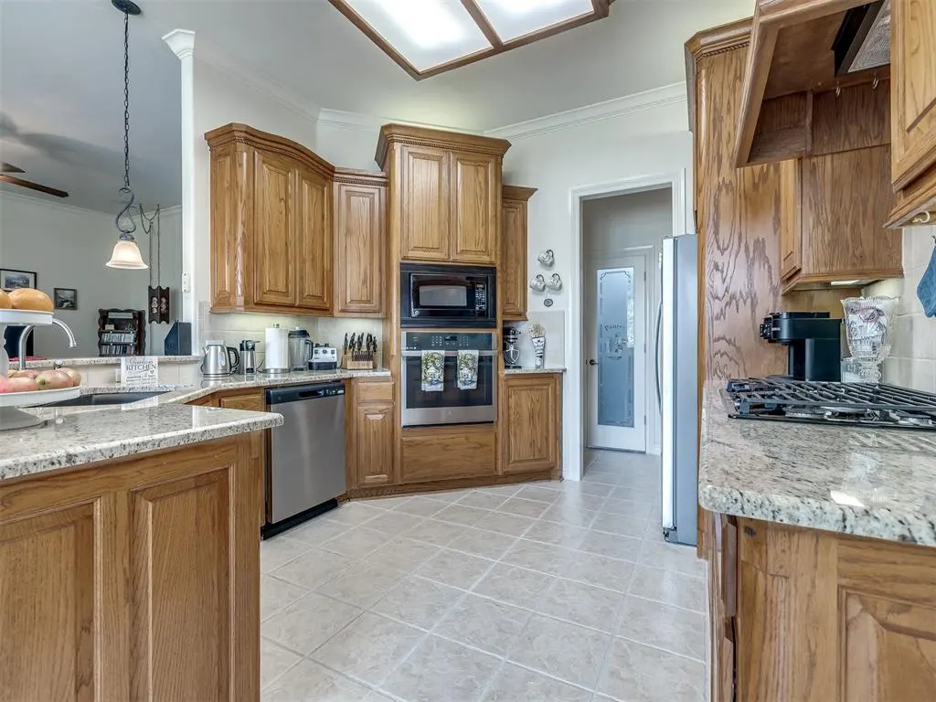 Photo 8 — 3912 SE 41st Place, Oklahoma City, OK 73165