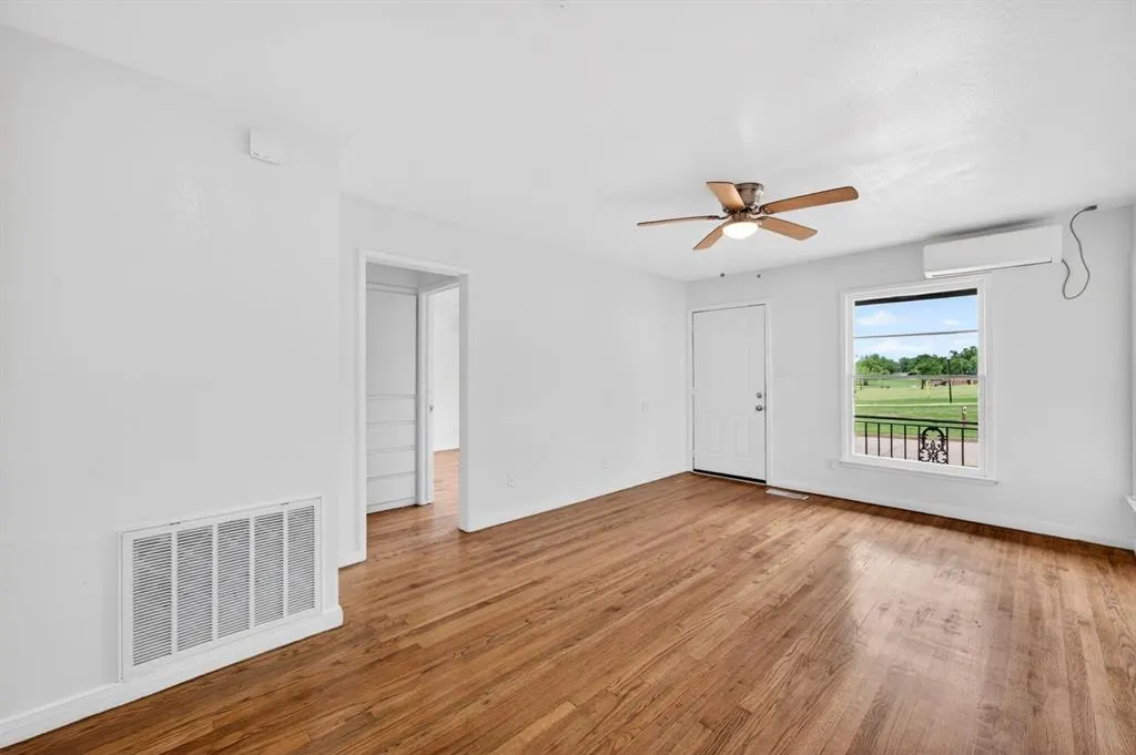 Photo 3 — 509 E Kerr Drive, Midwest City, OK 73110