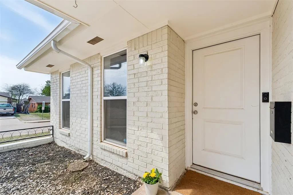 Photo 3 — 513 Willow Ridge Place, Edmond, OK 73003