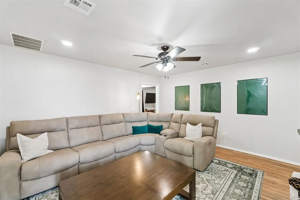 Photo 9 — 513 Willow Ridge Place, Edmond, OK 73003