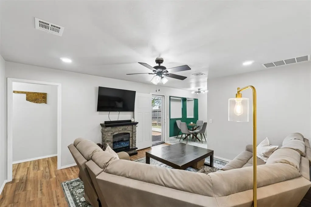 Photo 11 — 513 Willow Ridge Place, Edmond, OK 73003