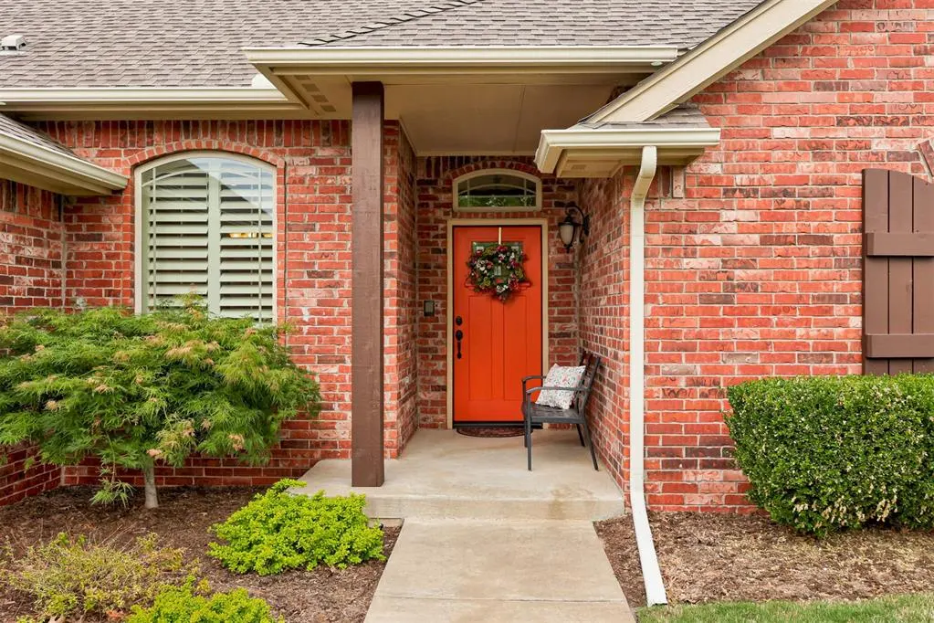 Photo 2 — 6217 Braniger Way, Oklahoma City, OK 73132