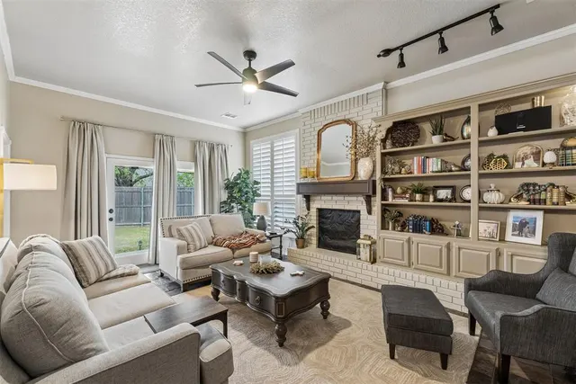 Photo 5 — 15209 Derrick Circle, Oklahoma City, OK 73170
