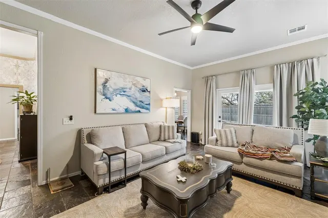 Photo 6 — 15209 Derrick Circle, Oklahoma City, OK 73170