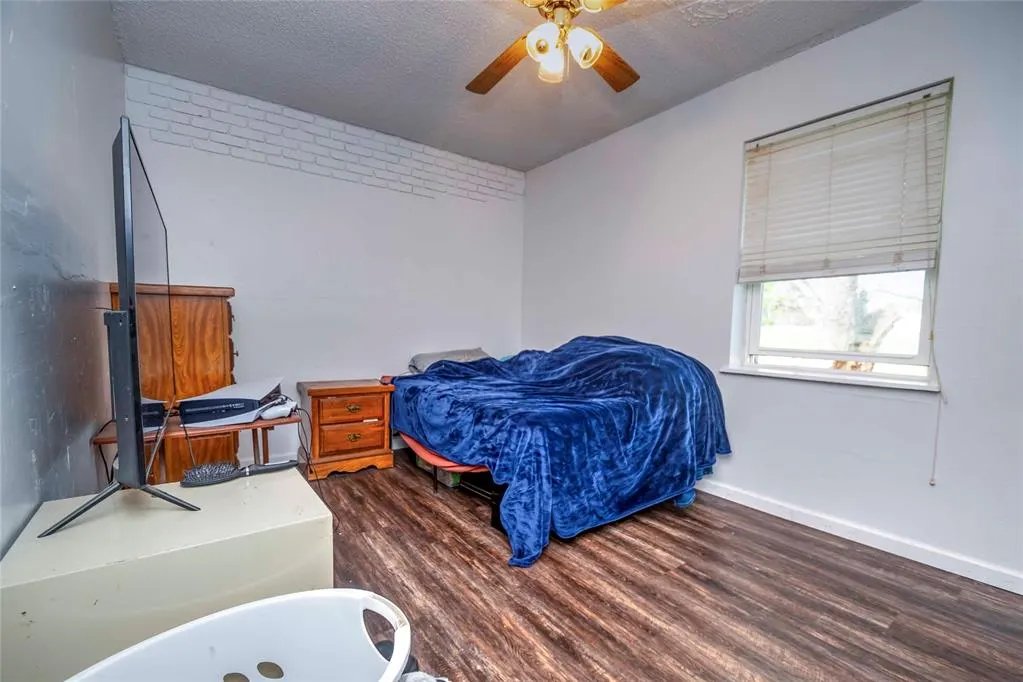 Photo 9 — 622 W 10th Street, Stroud, OK 74079