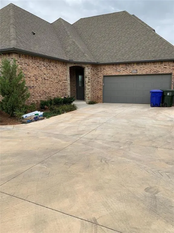 Front exterior — 4712 Enclave Lane, Norman, OK 73072