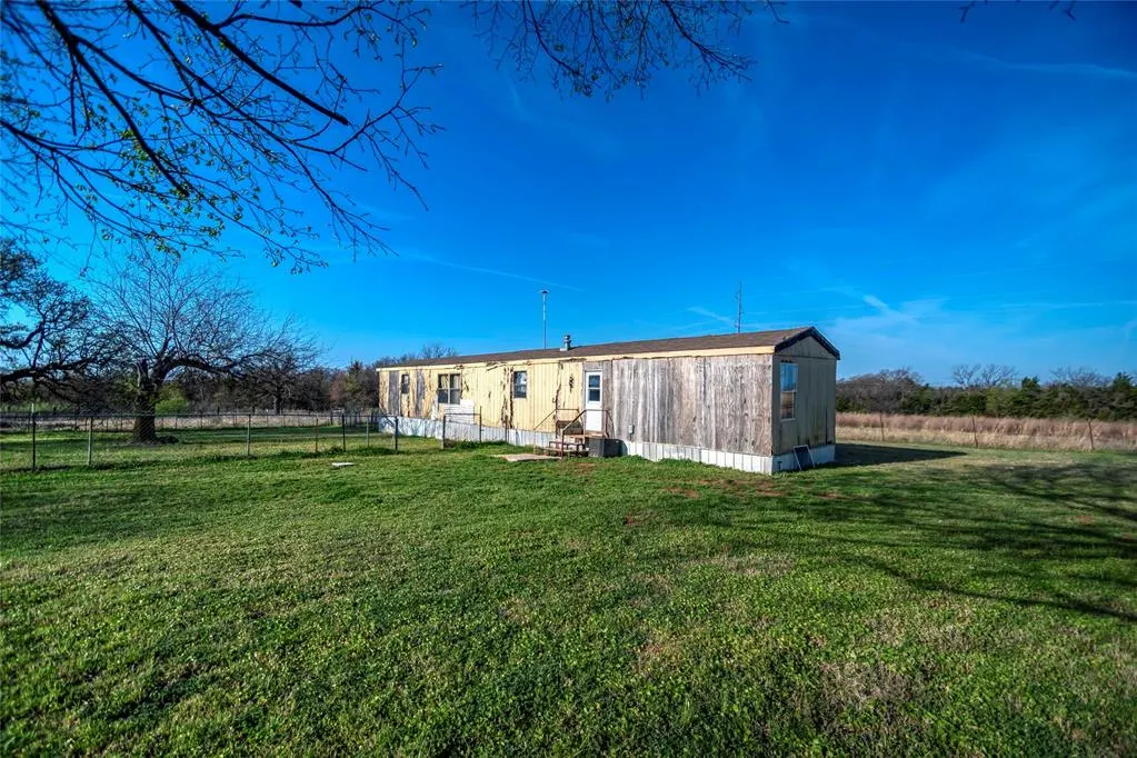 Photo 2 — 337089 E 850 Road, Chandler, OK 74834