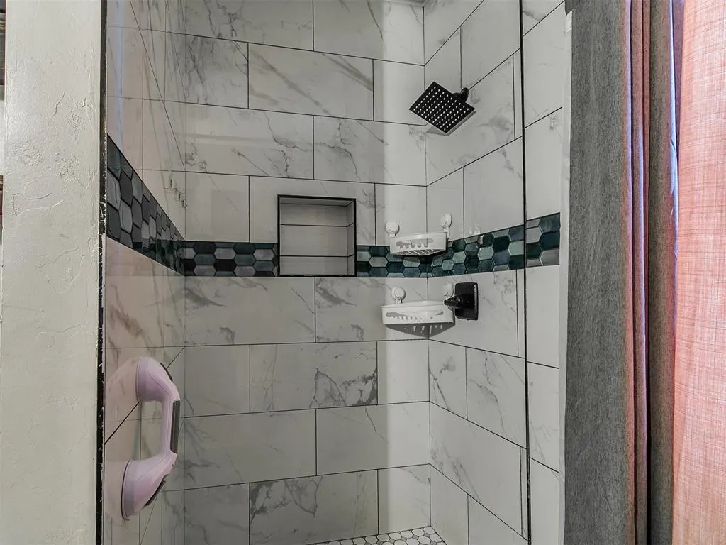 Photo 42 — 133 SW 46th Street, Oklahoma City, OK 73109