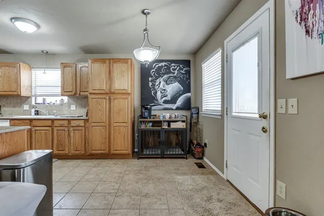 Photo 6 — 401 Cherryvale Road, Edmond, OK 73003