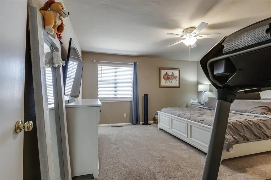 Photo 10 — 401 Cherryvale Road, Edmond, OK 73003
