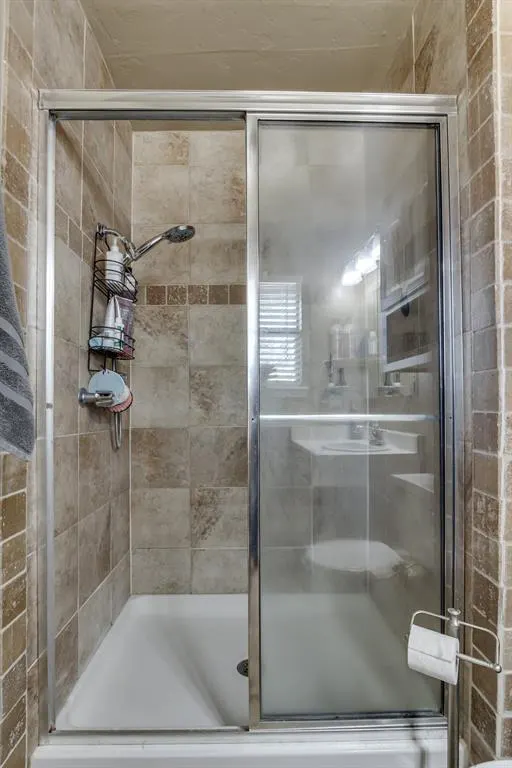 Photo 15 — 401 Cherryvale Road, Edmond, OK 73003