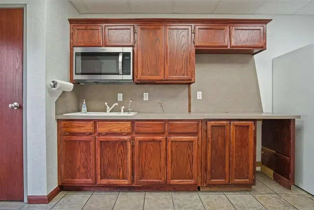 Photo 3 — 2412 N palmer Circle, Norman, OK 73069