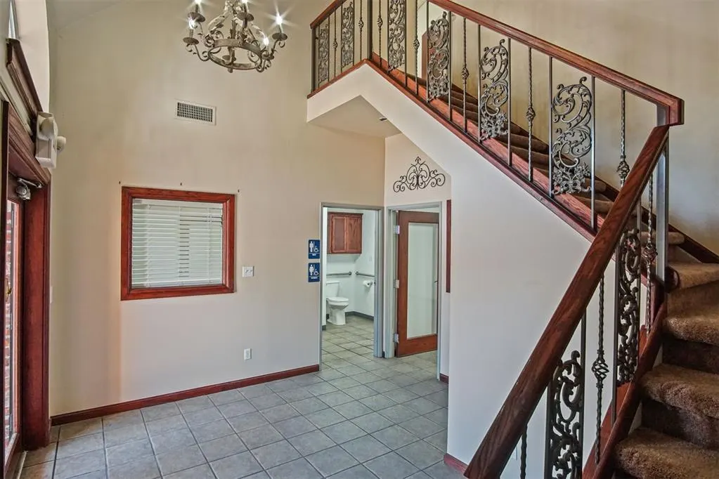 Photo 11 — 2412 N palmer Circle, Norman, OK 73069