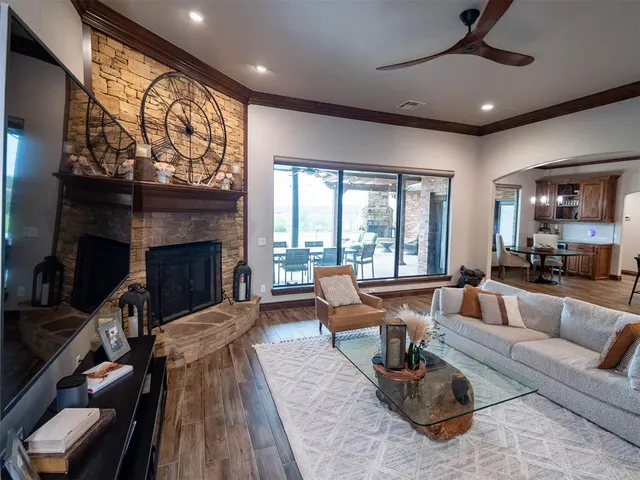 Photo 7 — 1304 Inverness Circle, Shawnee, OK 74801