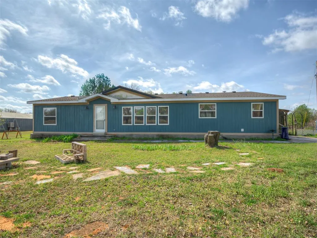 Front exterior — 10000 E Maguire Road, Noble, OK 73068