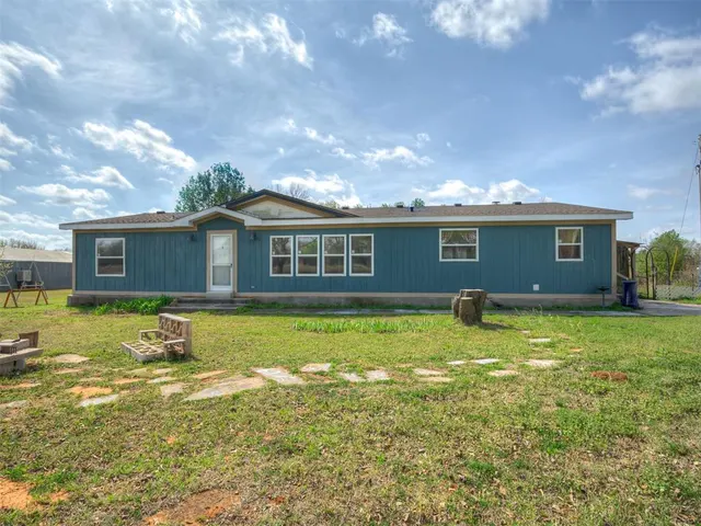 Front exterior — 10000 E Maguire Road, Noble, OK 73068